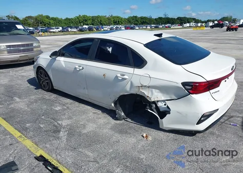 2019 Kia Forte S from USA, damaged, VIN 3KPF34AD8KE021022